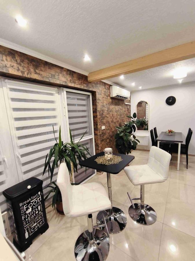 Baky House Apartment Balatonlelle Exterior photo